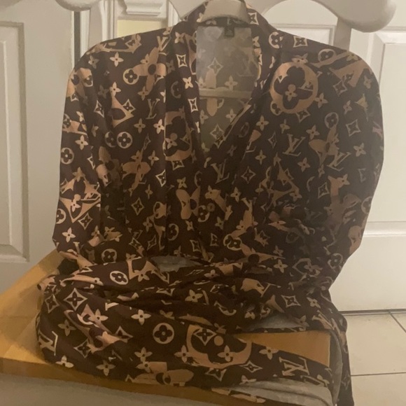 LVFashion Patterned Brown and Tan Women's Top - Picture 6 of 8